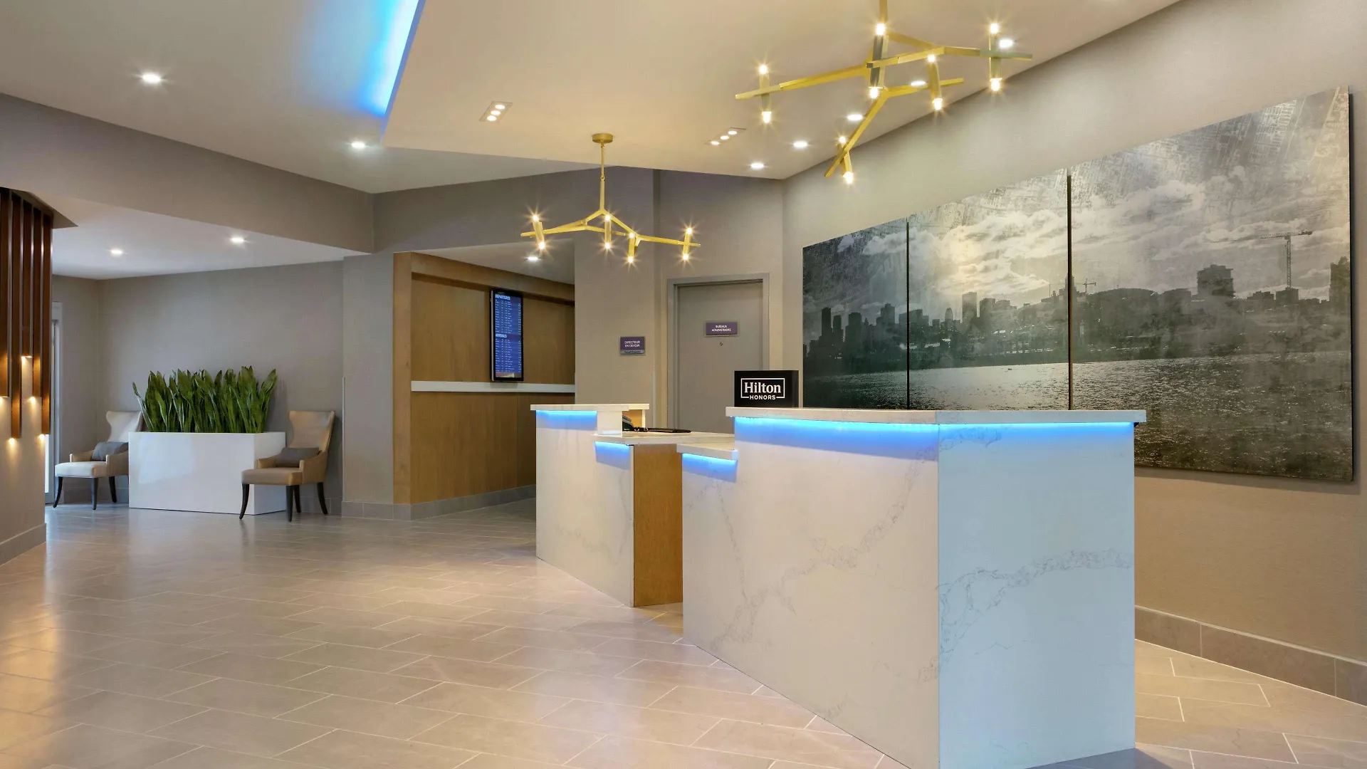 Embassy Suites By Hilton Montreal Airport Pointe-Claire Hotel