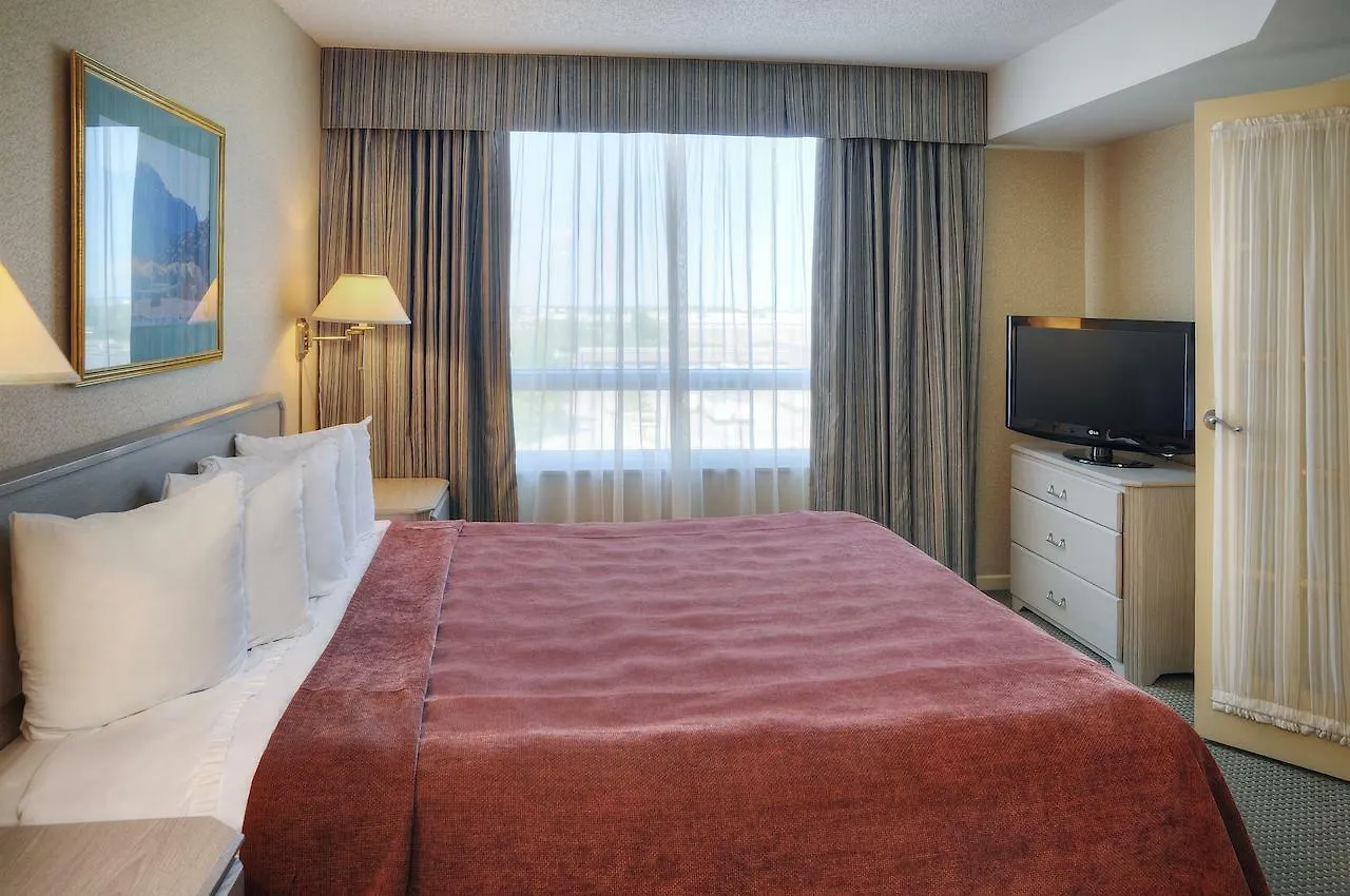 Hotel Embassy Suites By Hilton Montreal Airport Pointe-Claire