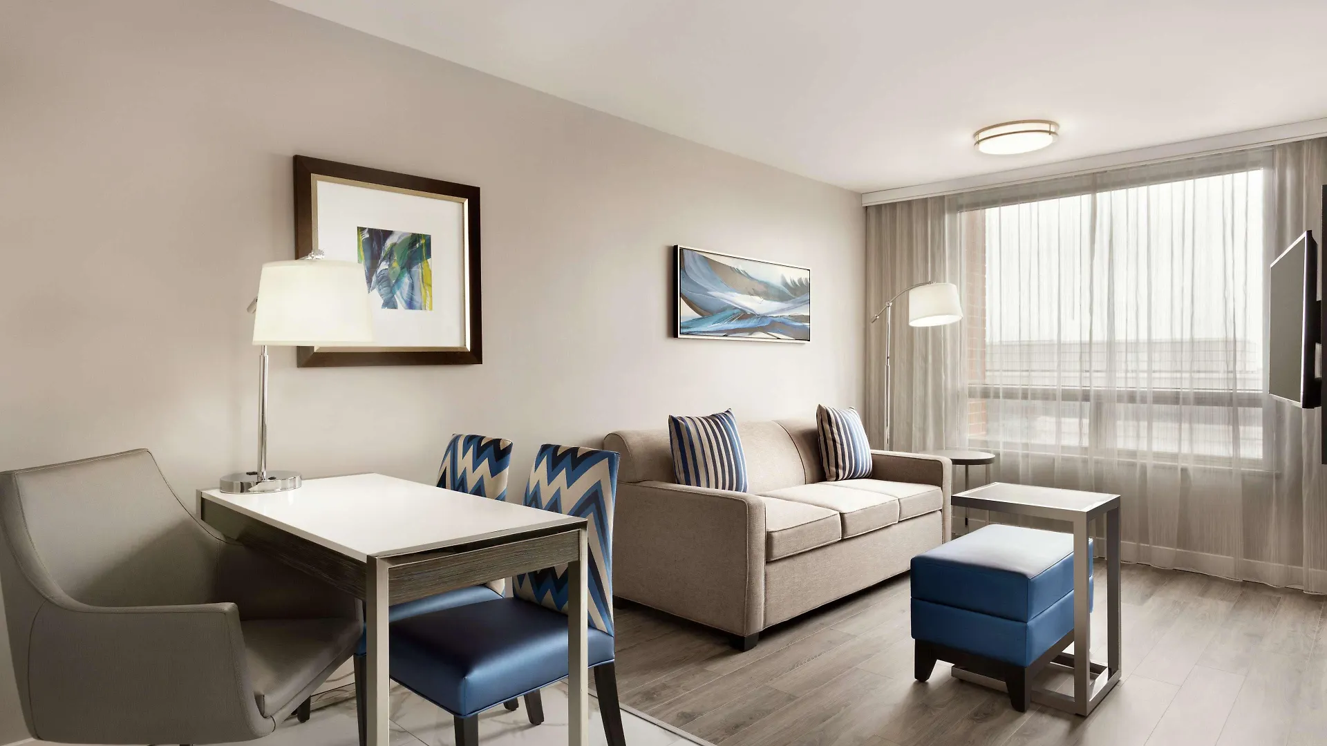 Embassy Suites By Hilton Montreal Airport Pointe-Claire Canada