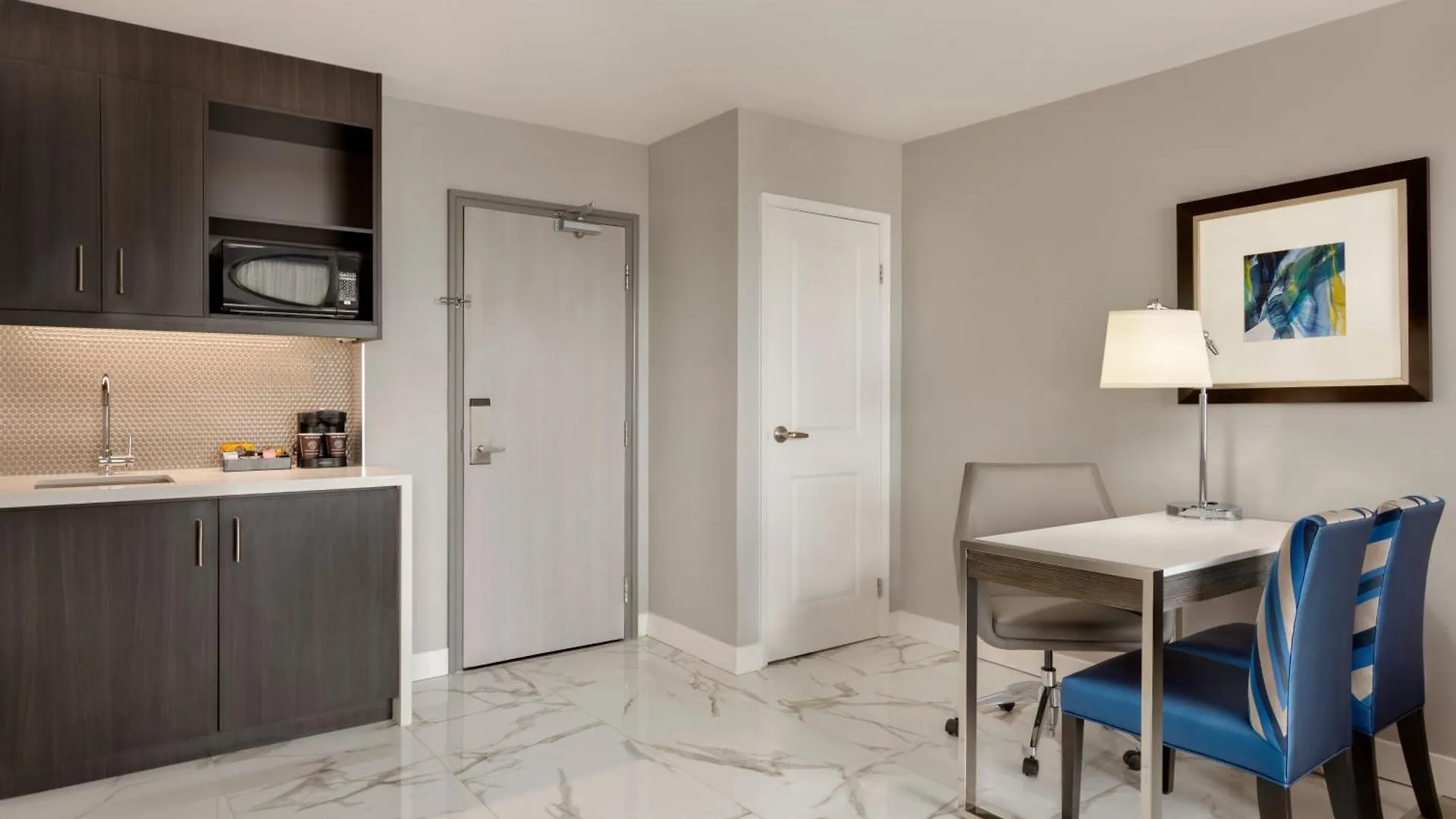 Embassy Suites By Hilton Montreal Airport Pointe-Claire Canada