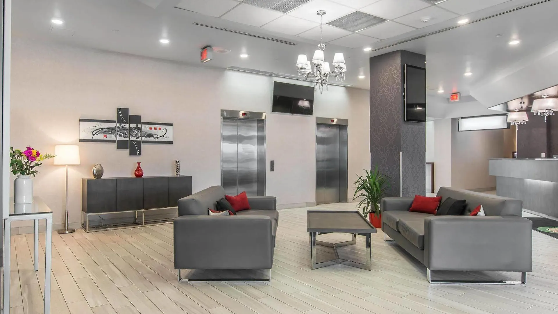 **** Hotel Embassy Suites By Hilton Montreal Airport Pointe-Claire Canada